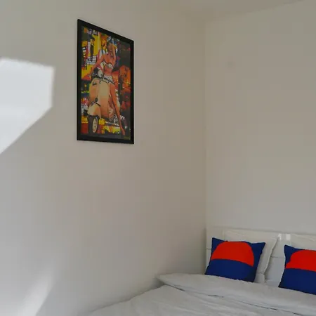 A Jump Into Apartment *
